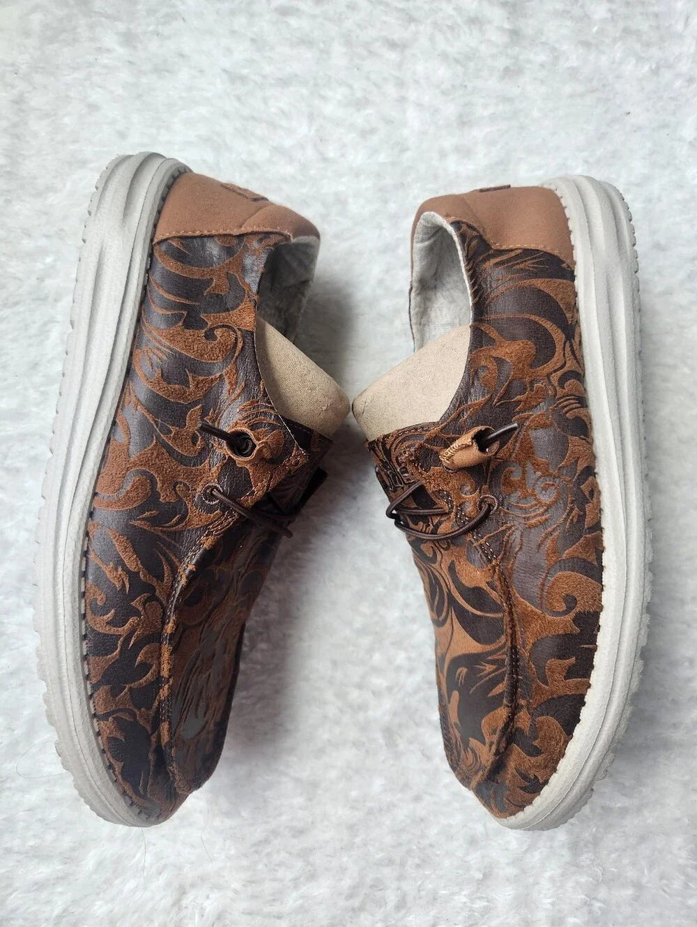Hey Dude Womens Ranch Saddle Wendy Shoes - Picture 7 of 13